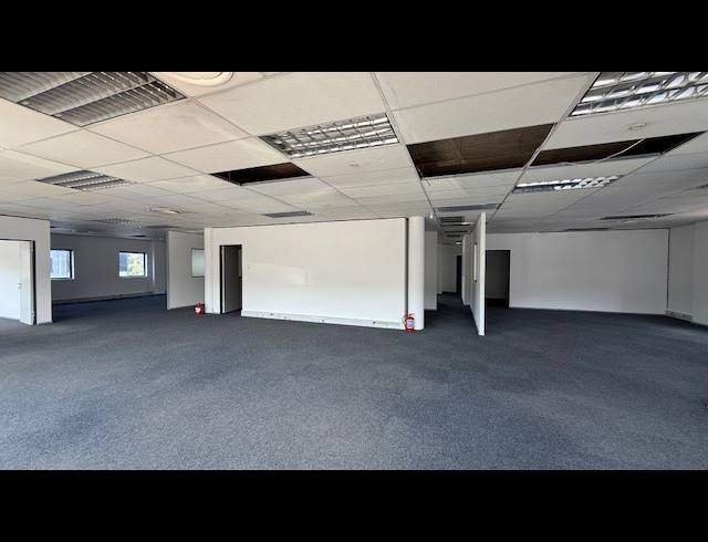 645M² OFFICE TO LET IN UMGENI BUSINESS PARK